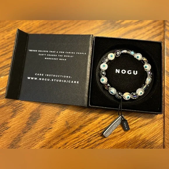 ๐ค๐ค NOGU Monochromatic. 925 Sterling Silver Crystal Evil Eye Bracelet ๐ค๐ค - Picture 2 of 3